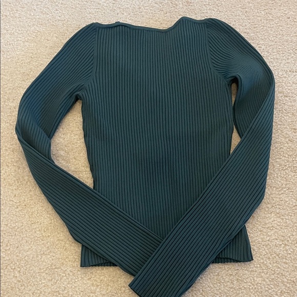 NICHOLAS Ribbed Top with Cut-Out Design - Picture 6 of 7